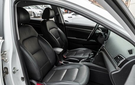 Hyundai Elantra VI рестайлинг, 2017 год, 1 555 000 рублей, 8 фотография