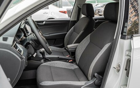Skoda Rapid II, 2021 год, 1 515 000 рублей, 10 фотография