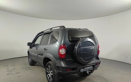 Chevrolet Niva I рестайлинг, 2017 год, 805 000 рублей, 8 фотография
