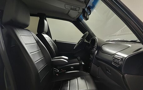 Chevrolet Niva I рестайлинг, 2017 год, 805 000 рублей, 13 фотография