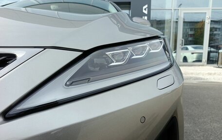Lexus RX IV рестайлинг, 2020 год, 5 250 000 рублей, 9 фотография