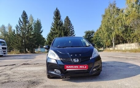 Honda Fit III, 2011 год, 690 000 рублей, 2 фотография
