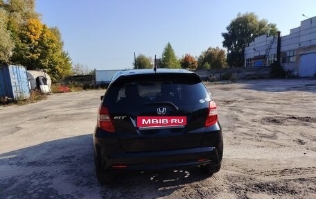Honda Fit III, 2011 год, 690 000 рублей, 5 фотография