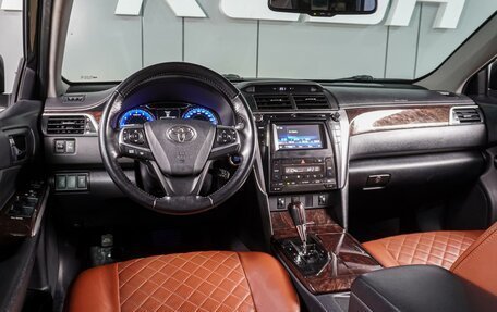 Toyota Camry, 2015 год, 1 759 000 рублей, 6 фотография