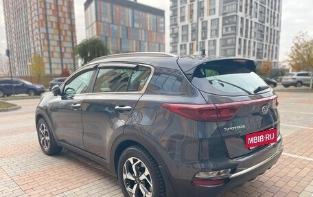 KIA Sportage IV рестайлинг, 2021 год, 2 490 000 рублей, 4 фотография