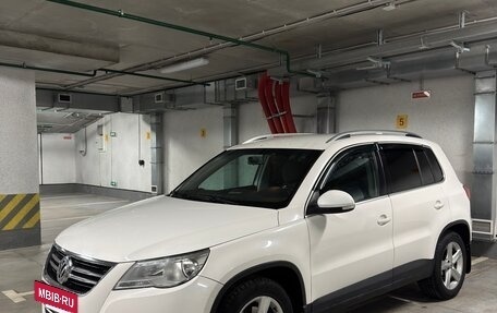 Volkswagen Tiguan I, 2011 год, 1 230 000 рублей, 2 фотография