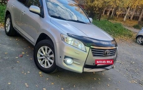 Toyota RAV4, 2011 год, 1 650 000 рублей, 2 фотография