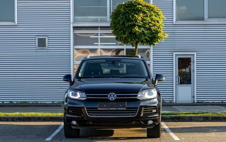 Volkswagen Touareg III, 2014 год, 1 695 000 рублей, 2 фотография