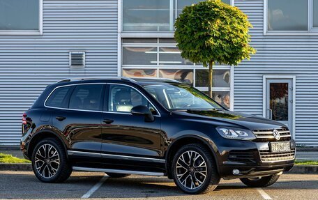Volkswagen Touareg III, 2014 год, 1 695 000 рублей, 3 фотография