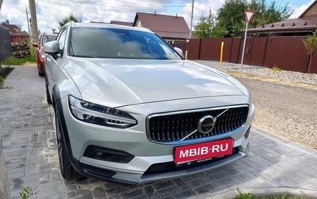 Volvo V90 Cross Country I рестайлинг, 2021 год, 5 050 000 рублей, 1 фотография