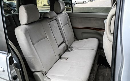 Toyota ISis I, 2009 год, 1 119 000 рублей, 9 фотография