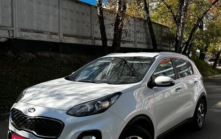 KIA Sportage IV рестайлинг, 2020 год, 2 550 000 рублей, 1 фотография