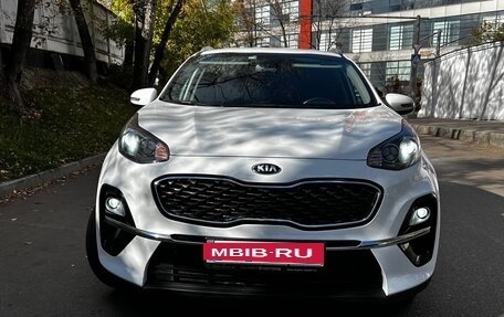 KIA Sportage IV рестайлинг, 2020 год, 2 550 000 рублей, 2 фотография