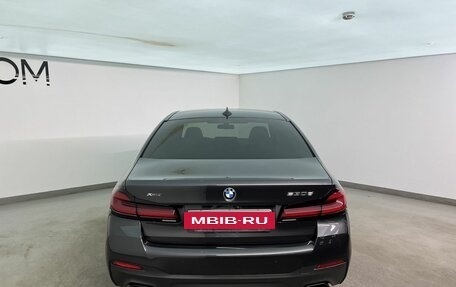 BMW 5 серия, 2023 год, 6 950 000 рублей, 4 фотография