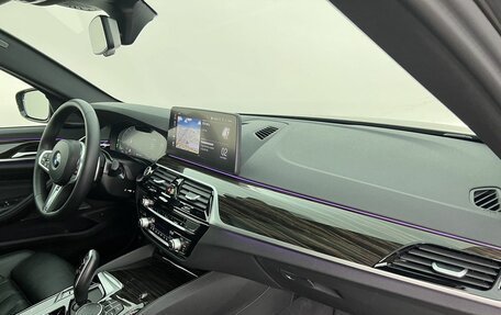 BMW 5 серия, 2023 год, 6 950 000 рублей, 15 фотография
