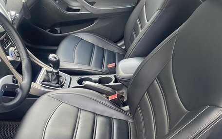 Hyundai Elantra V, 2011 год, 570 000 рублей, 8 фотография