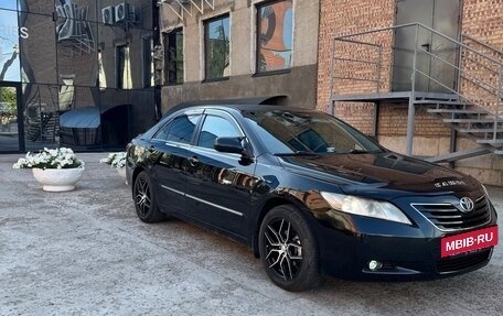 Toyota Camry, 2006 год, 1 050 000 рублей, 2 фотография