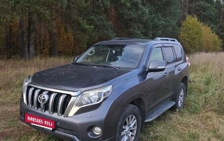 Toyota Land Cruiser Prado 150 рестайлинг 2, 2015 год, 2 600 000 рублей, 3 фотография
