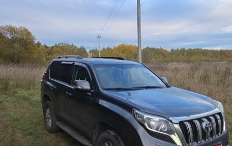 Toyota Land Cruiser Prado 150 рестайлинг 2, 2015 год, 2 600 000 рублей, 4 фотография