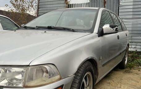 Volvo V40 I, 2002 год, 280 000 рублей, 2 фотография