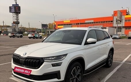 Skoda Kodiaq I, 2022 год, 3 600 000 рублей, 12 фотография