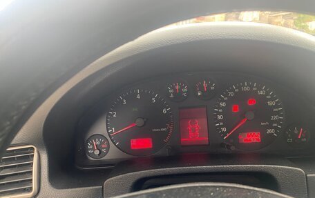 Audi A6, 2001 год, 370 000 рублей, 6 фотография