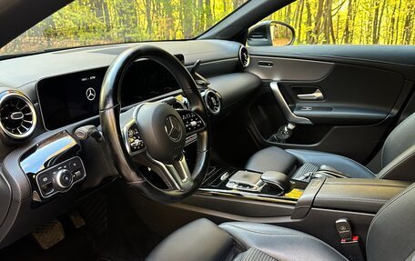 Mercedes-Benz CLA, 2019 год, 2 200 000 рублей, 2 фотография