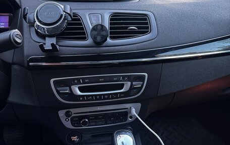 Renault Fluence I, 2013 год, 850 000 рублей, 8 фотография