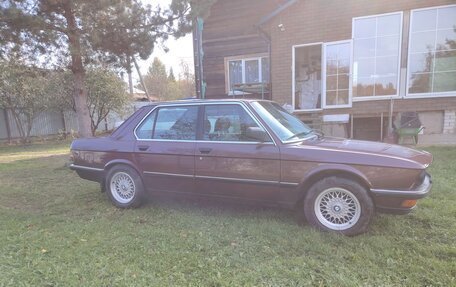 BMW 5 серия, 1985 год, 655 000 рублей, 4 фотография
