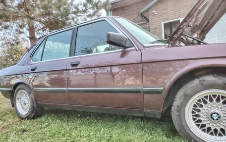 BMW 5 серия, 1985 год, 655 000 рублей, 38 фотография