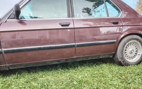 BMW 5 серия, 1985 год, 655 000 рублей, 39 фотография