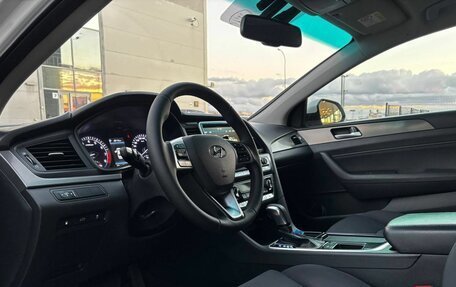 Hyundai Sonata VII, 2018 год, 1 575 000 рублей, 20 фотография