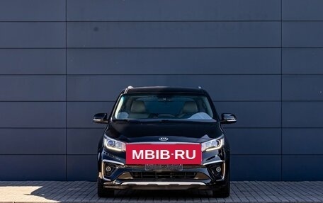 KIA Carnival III, 2019 год, 2 295 000 рублей, 2 фотография