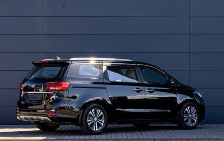 KIA Carnival III, 2019 год, 2 295 000 рублей, 6 фотография