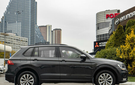 Volkswagen Tiguan II, 2017 год, 1 963 000 рублей, 3 фотография