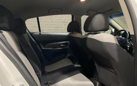 Chevrolet Cruze II, 2012 год, 800 000 рублей, 10 фотография