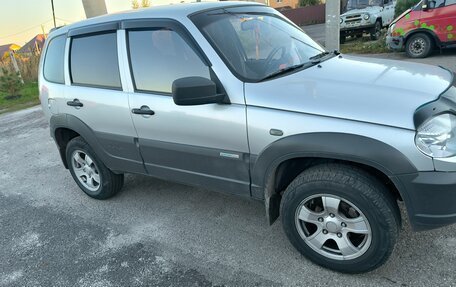 Chevrolet Niva I рестайлинг, 2013 год, 610 000 рублей, 2 фотография