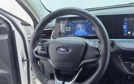 Ford Escort, 2021 год, 1 480 000 рублей, 8 фотография