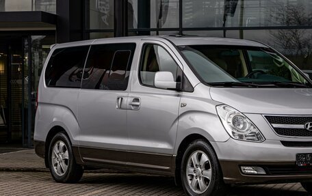 Hyundai Grand Starex Grand Starex I рестайлинг 2, 2014 год, 1 755 000 рублей, 9 фотография