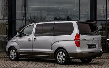 Hyundai Grand Starex Grand Starex I рестайлинг 2, 2014 год, 1 755 000 рублей, 4 фотография