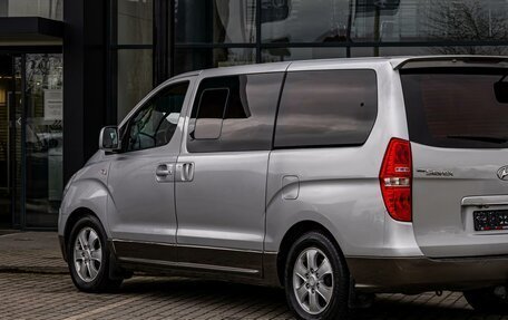 Hyundai Grand Starex Grand Starex I рестайлинг 2, 2014 год, 1 755 000 рублей, 10 фотография
