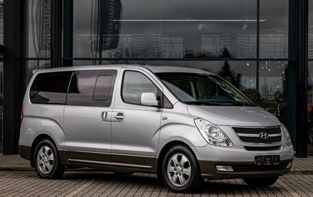 Hyundai Grand Starex Grand Starex I рестайлинг 2, 2014 год, 1 755 000 рублей, 3 фотография