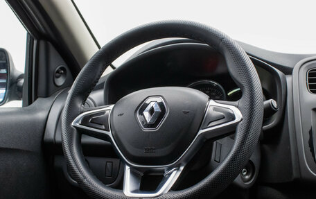 Renault Logan II, 2019 год, 730 000 рублей, 15 фотография