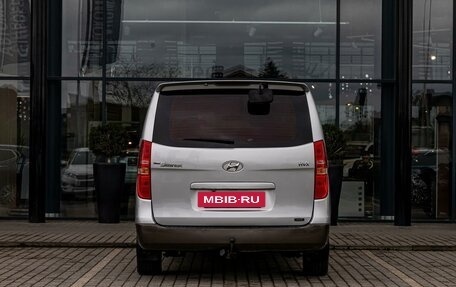 Hyundai Grand Starex Grand Starex I рестайлинг 2, 2014 год, 1 755 000 рублей, 5 фотография