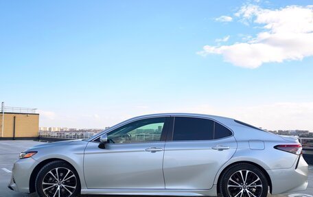 Toyota Camry, 2017 год, 2 320 000 рублей, 6 фотография