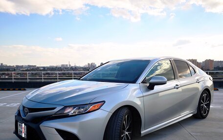 Toyota Camry, 2017 год, 2 320 000 рублей, 3 фотография