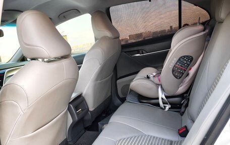Toyota Camry, 2017 год, 2 320 000 рублей, 13 фотография