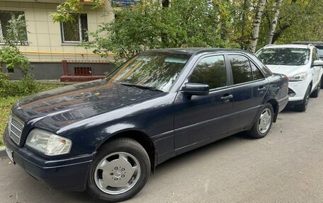 Mercedes-Benz C-Класс, 1993 год, 280 000 рублей, 1 фотография