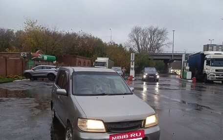 Nissan Cube II, 2001 год, 90 000 рублей, 2 фотография
