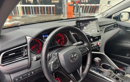 Toyota Camry, 2021 год, 2 800 000 рублей, 9 фотография